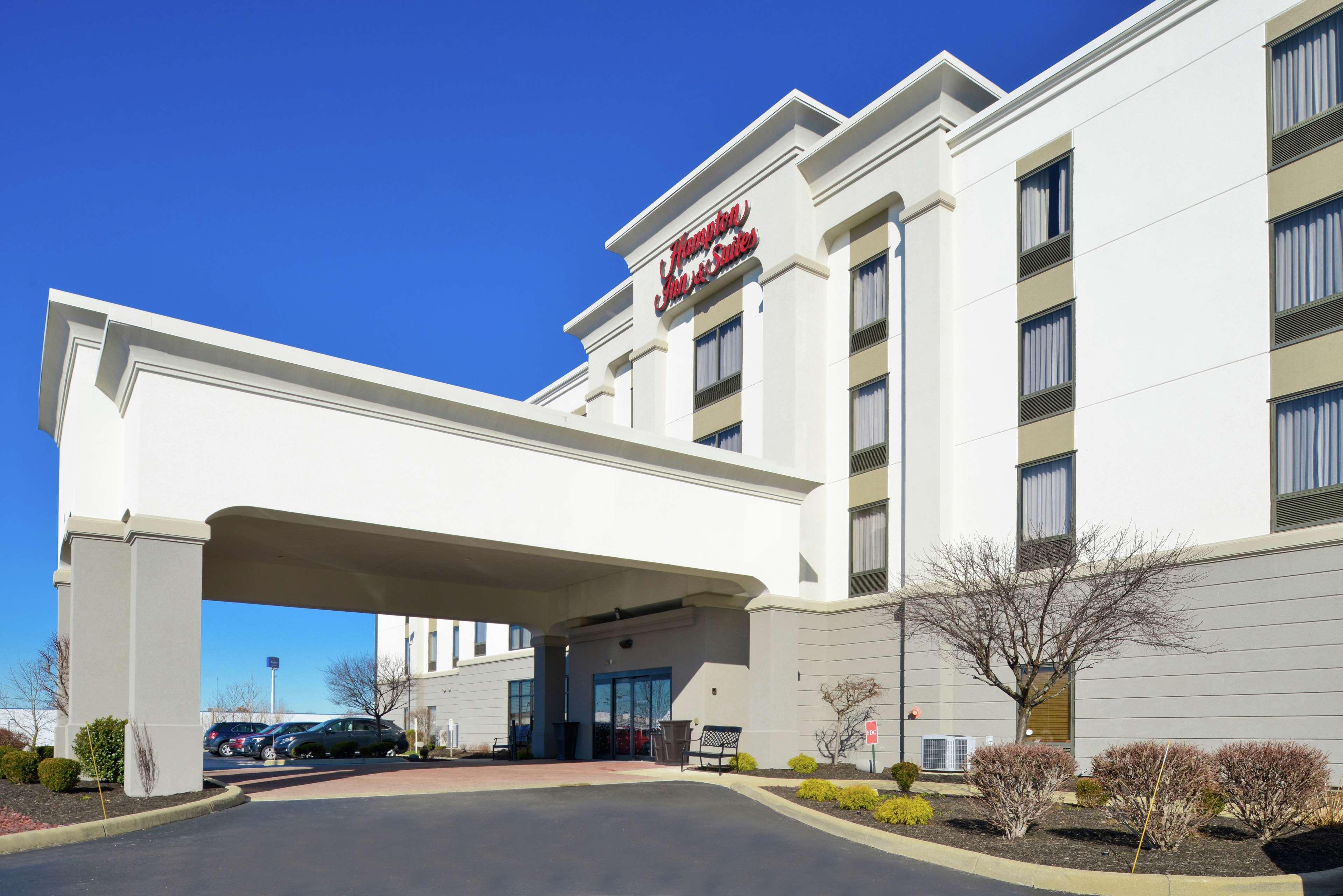 Hampton Inn & Suites Wilmington Exterior photo